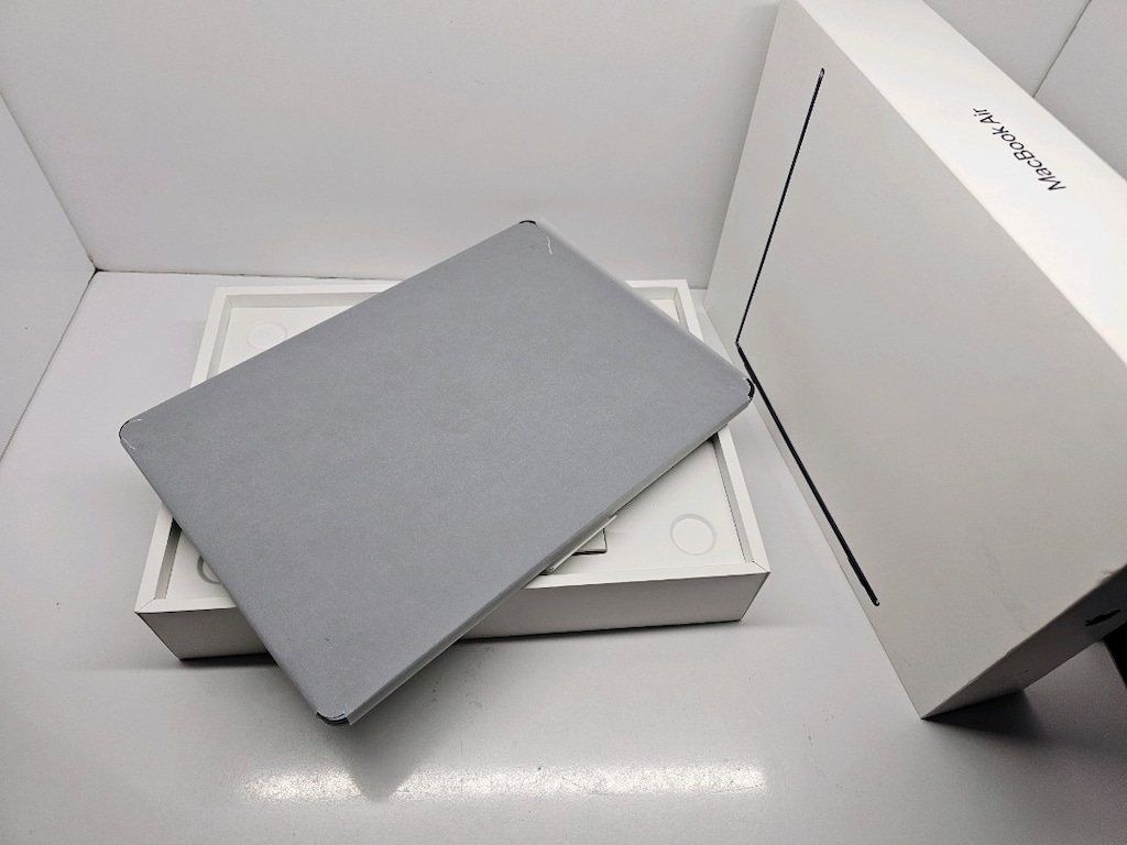 Apple Macbook Air M2 islemci Gece Yarısı - 7