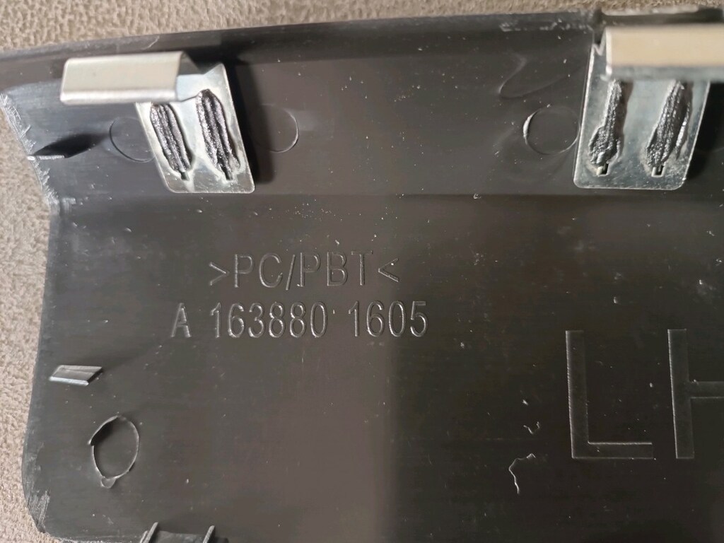 W163 Mercedes ML arka tampon kapakları A163880 1605 - 2