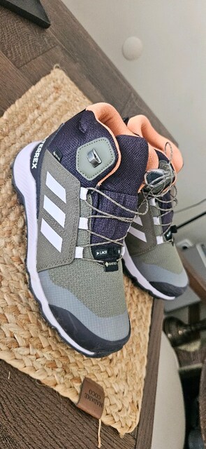 az kullanılmış terrex Adidas şu geçirmez bot