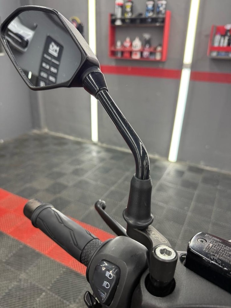 YAMAHA X-Max 250 ABS - 8