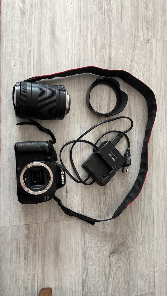 canon eos 600D