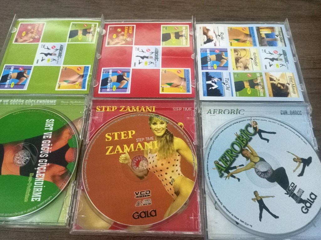 13 CD HEPSİ 50 TL - 12