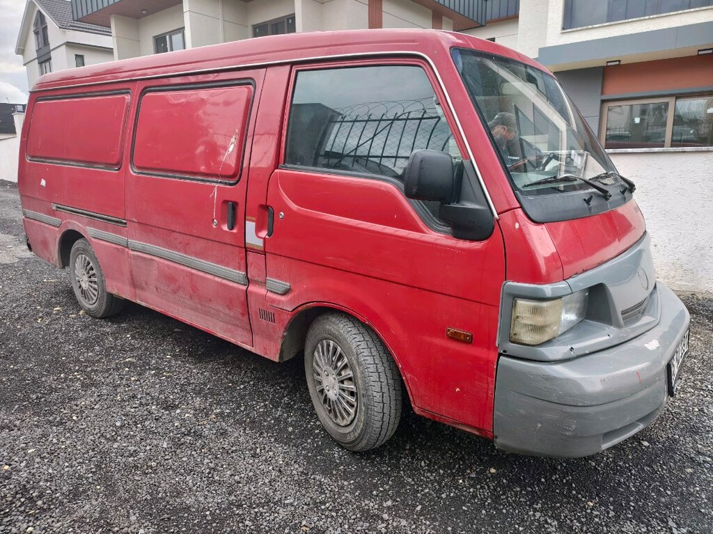 2008 model Mazda e2200 - 4