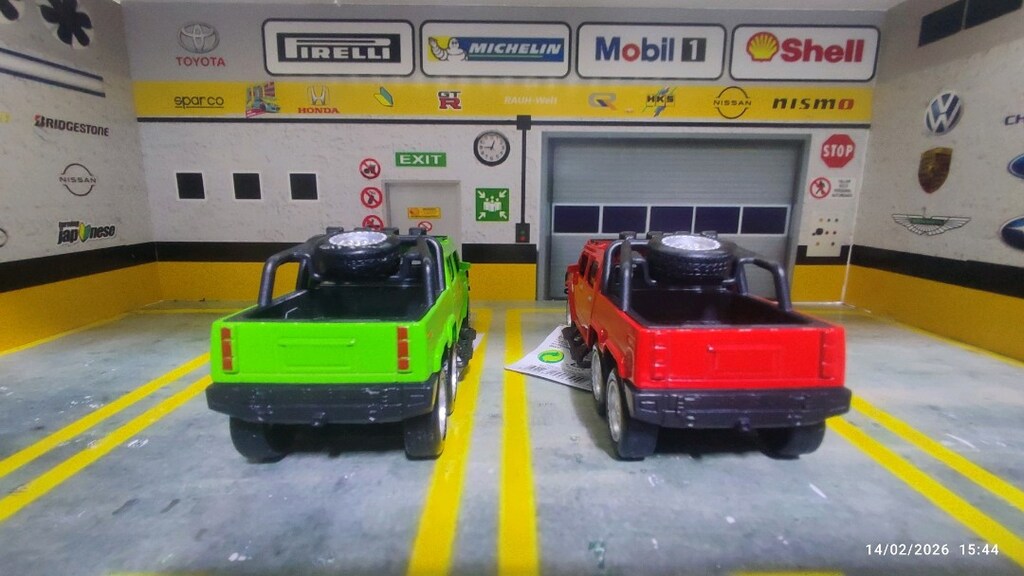 Hummer SUT 6x6 modeli metal diecast oyuncak araba - 9