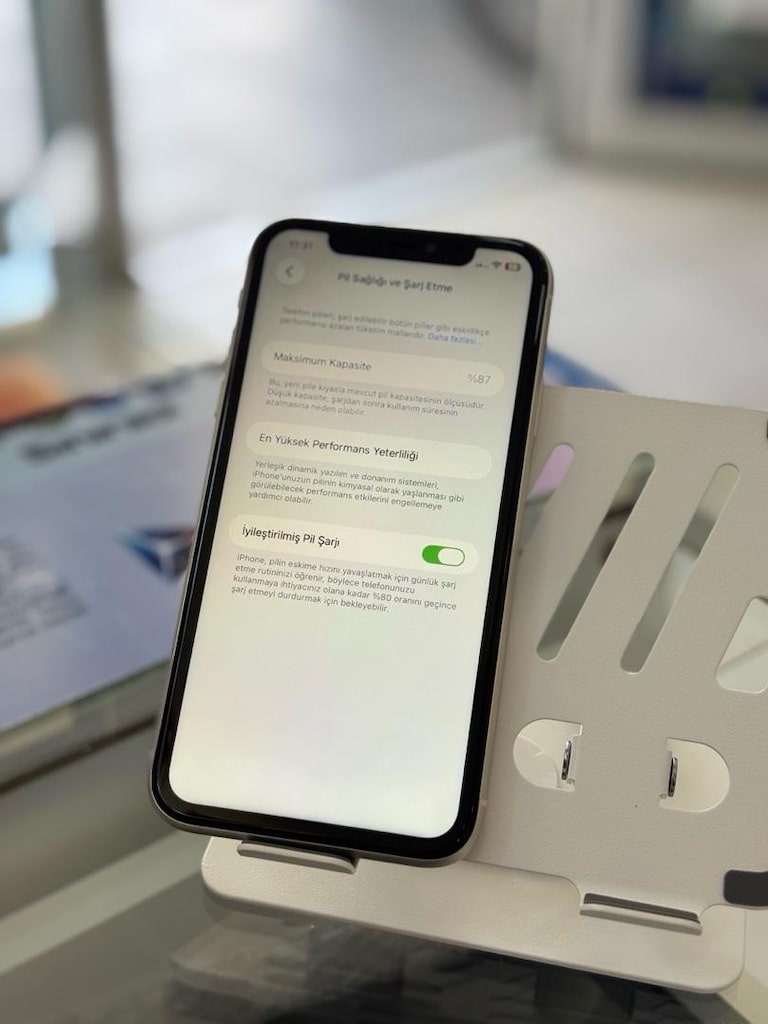 İPHONE 11 256 GB PİL %87 SIFIR AYARINDA - 9