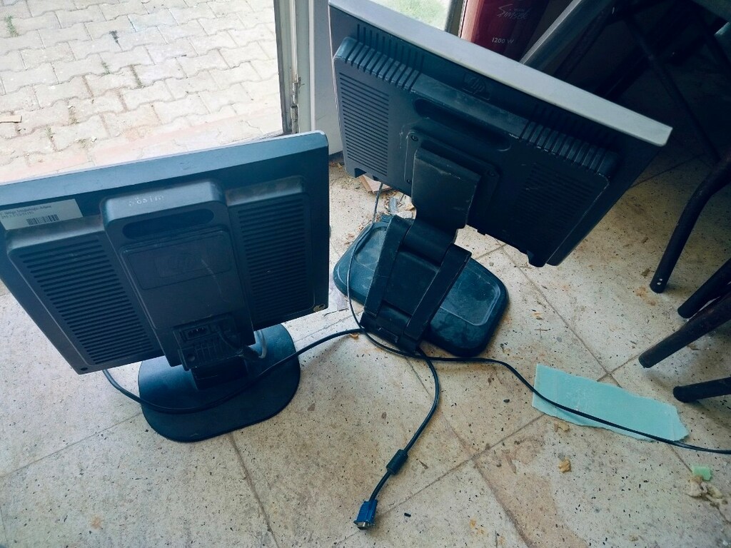 2 ADET MONİTÖR İKİSİ 2 BİN - 3
