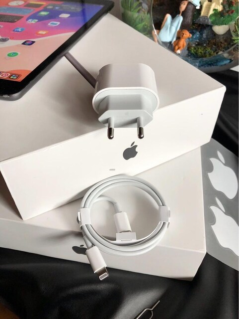 İPHONE ve İPAD 20w HIZLI ŞARJ ALETİ ve TYPC KABLO SIFIR ORJİNAL