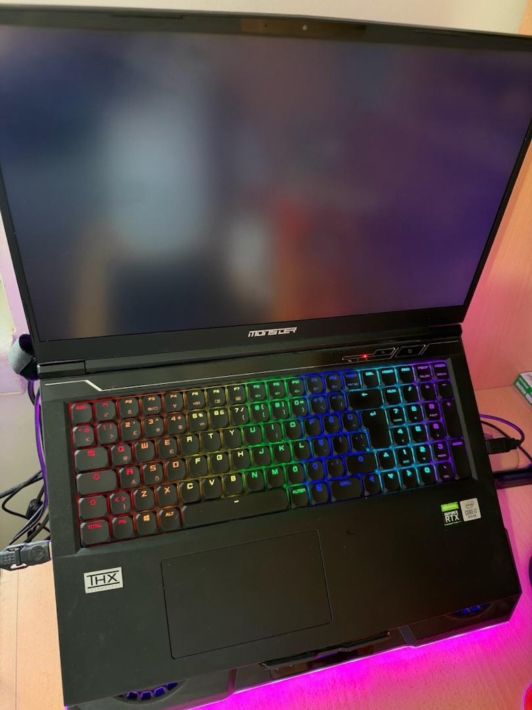 MONSTER TULPAR V19.7 2070 RTX 16GB RAM İ7 1 TB SSD - 2