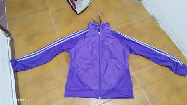 #Adidas Likralı şık harika mont..Bu tip çokça var.Mağazasında 3500 TL