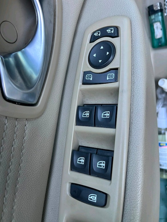 Renault Grand Scenic - 8