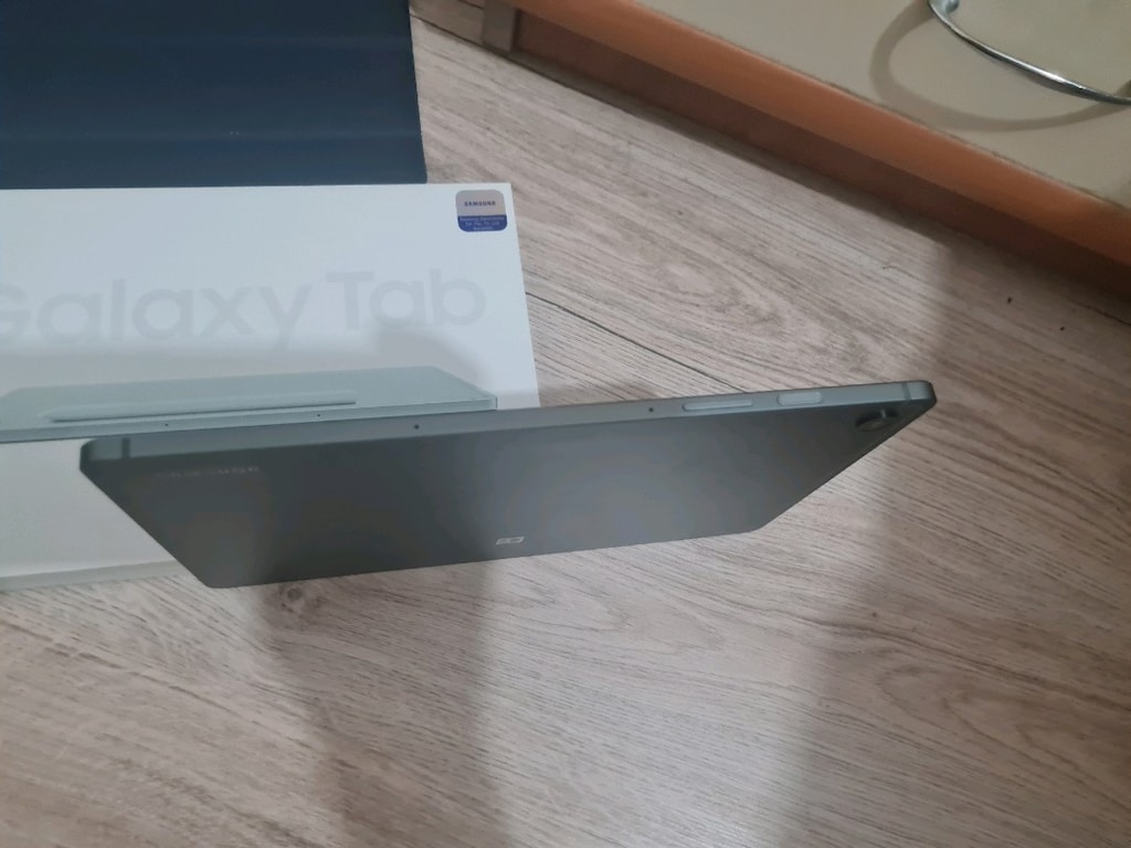 SIFIRDAN FARKSIZ YURTİÇİ 128GB 6RAM 10.9İNÇ SAMSUNG S9FE - 8