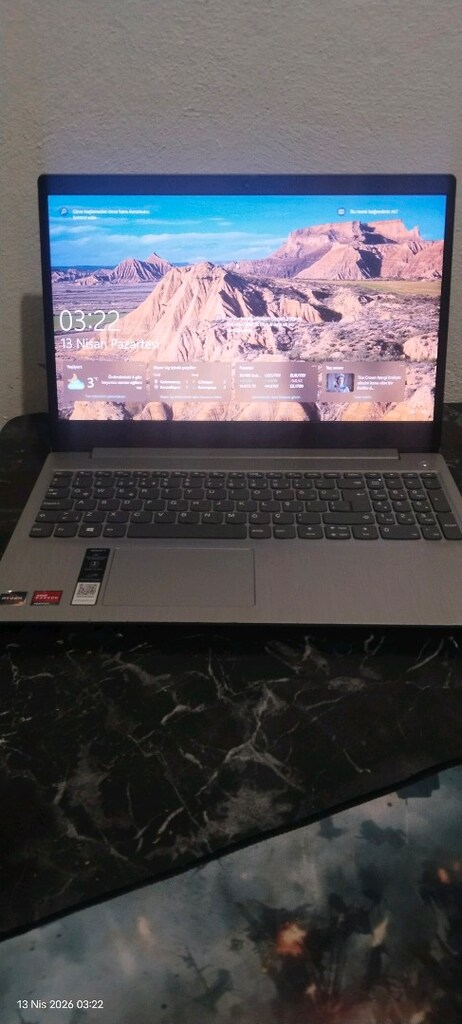 lenovo ideapad AMD RYZEN 3250U kutu fatura mevcut telefonla takas olur