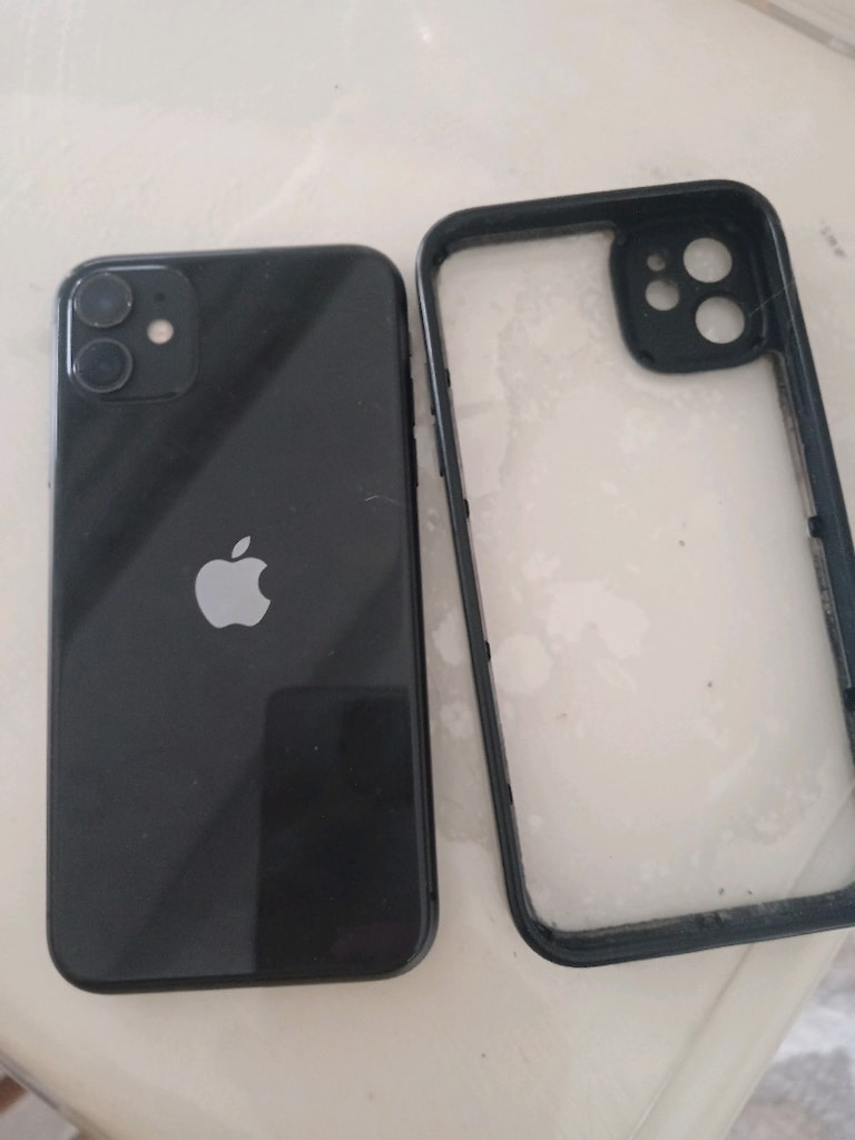 İphone 11 ve kılıfı hediye - 4