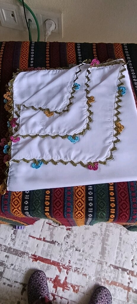 Tığ oyaları yapılır - 7