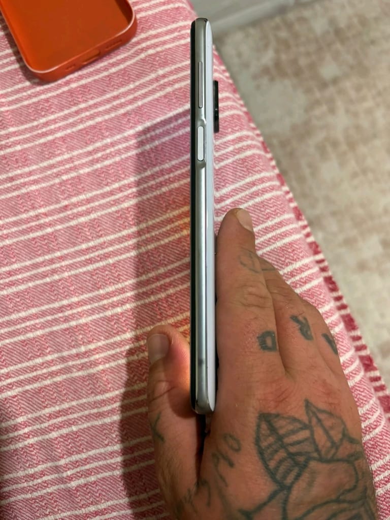 TR resmi note 9s - 4