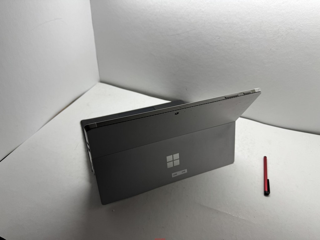 SURFACE İ5 6. NESİL 8 GB RAM 256 NVME DOKUNMATİK + KALEM - 10