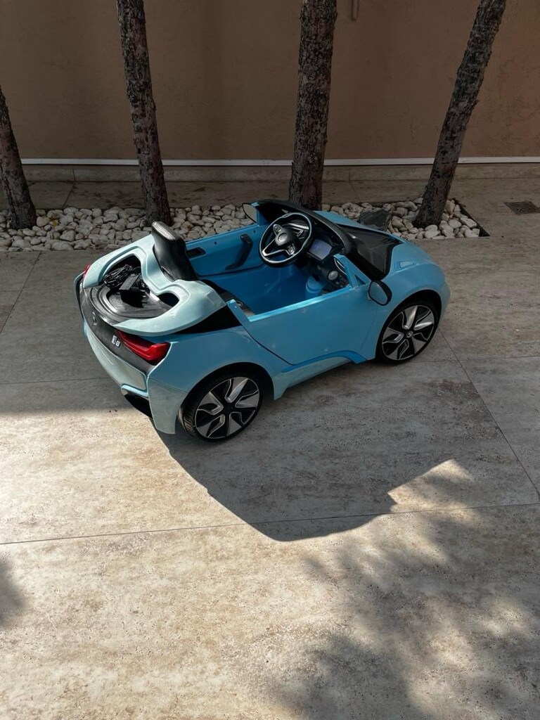 Mavi BMW Akülü Araba - 2