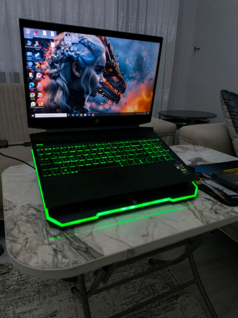 gaming pc oyuncu Laptop - 14