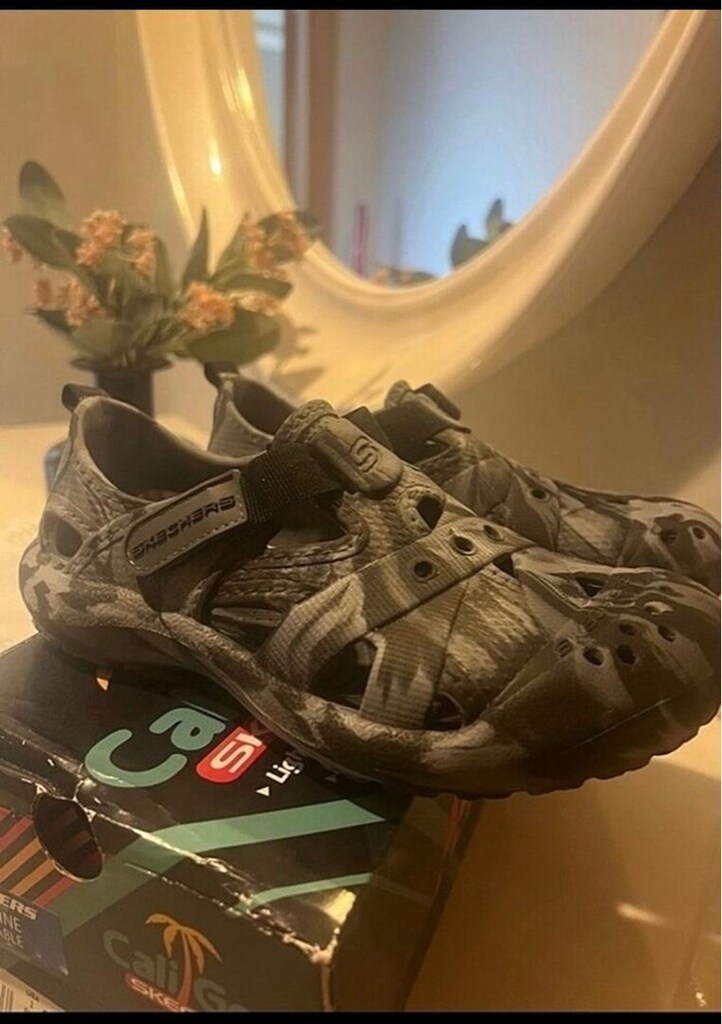 SKECHERS SANDALET