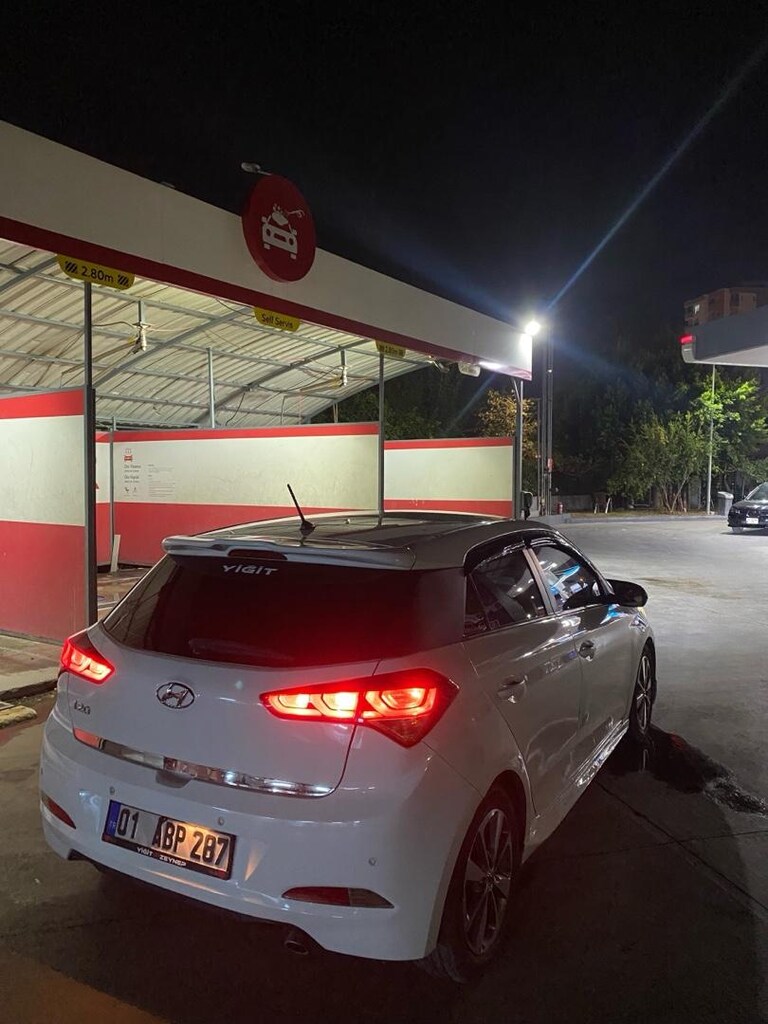 Hyundai i 20 stayla 2016 model 1.2 - 12
