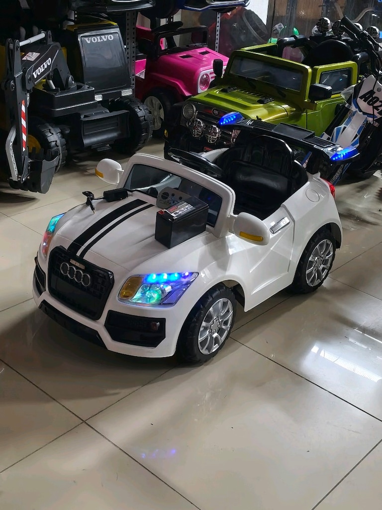 (AnkaCar çocuk oto galeri) 2 MOTORLU 3 İLERİ KUMANDALI AKÜLÜ ARABA - 6