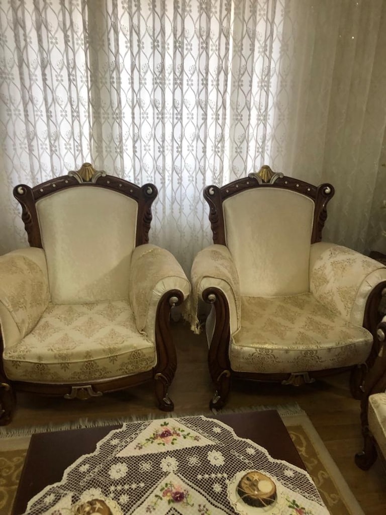 odaya girmek yasak olduğu için çok az kullanılmış koltuk takımı - 4