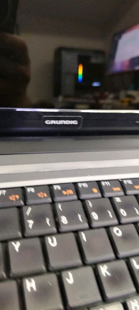GRUNDİG N 15.6 LAPTOP - 2