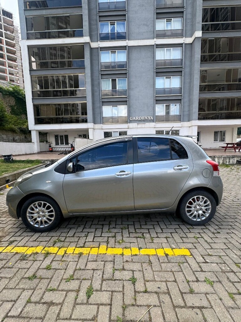 Temiz 2011 Toyota Yaris 1.33 Terra Sporty 177.500 km de - 2