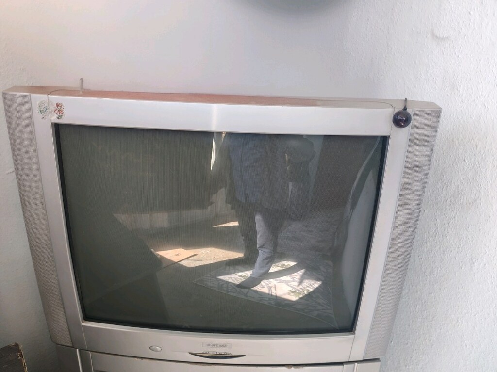 72 ekran TV - 2
