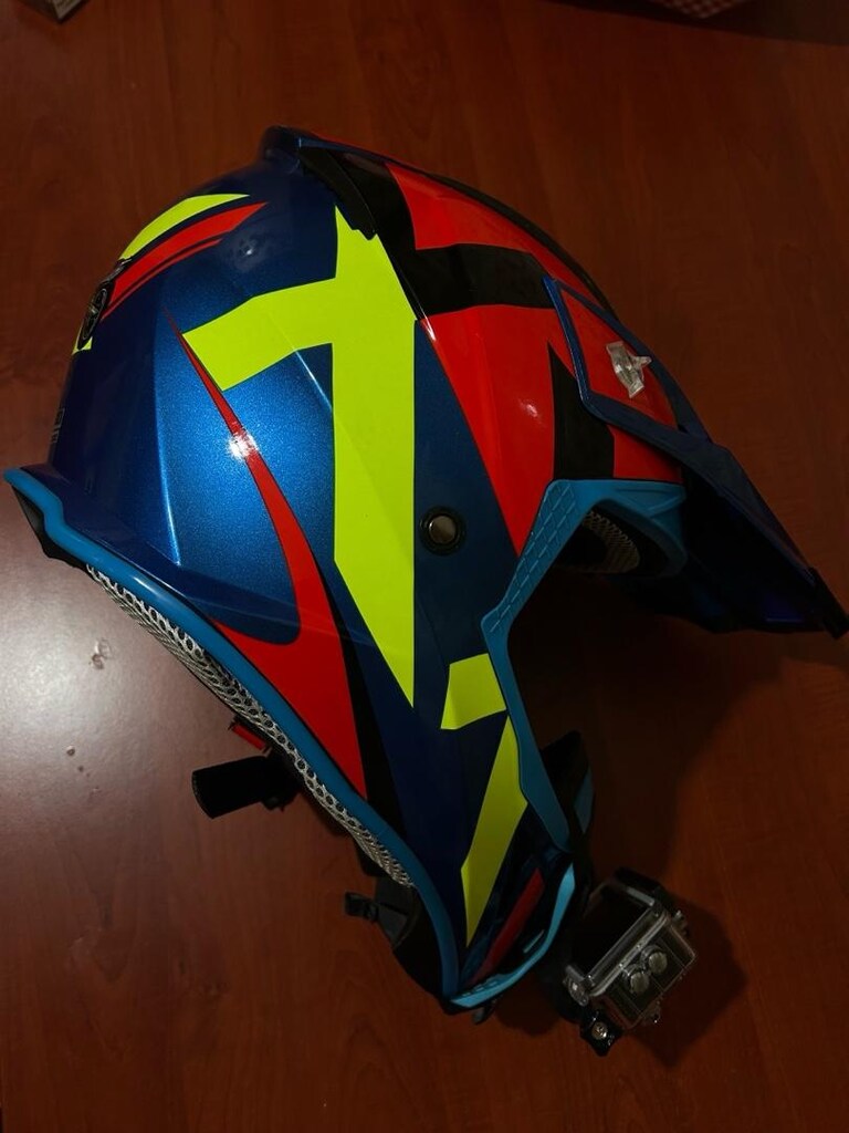 Free-m FR-801 Blue Yellow Red Cross Kask
