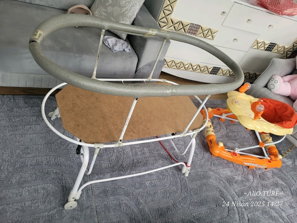 bebek Beşik saglam temiz salıncak besik - 2