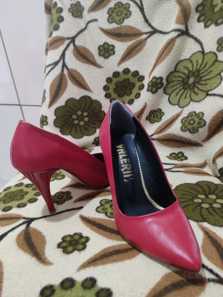 kırmızı stiletto