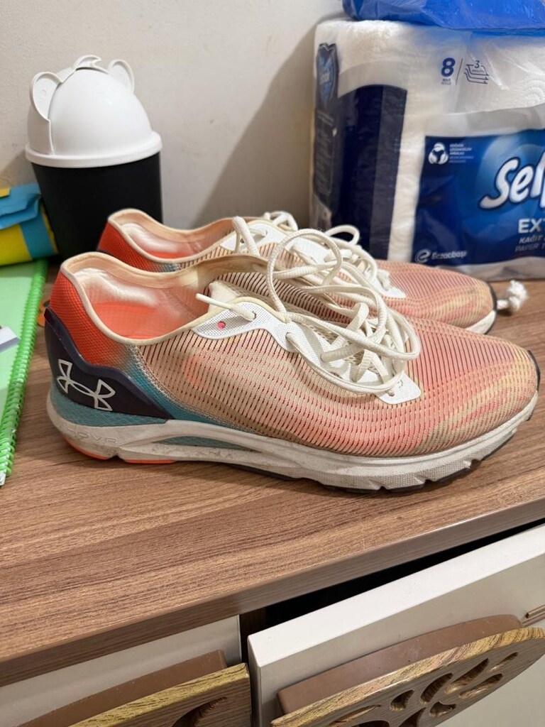 47 NUMARA UNDER ARMOUR - 3
