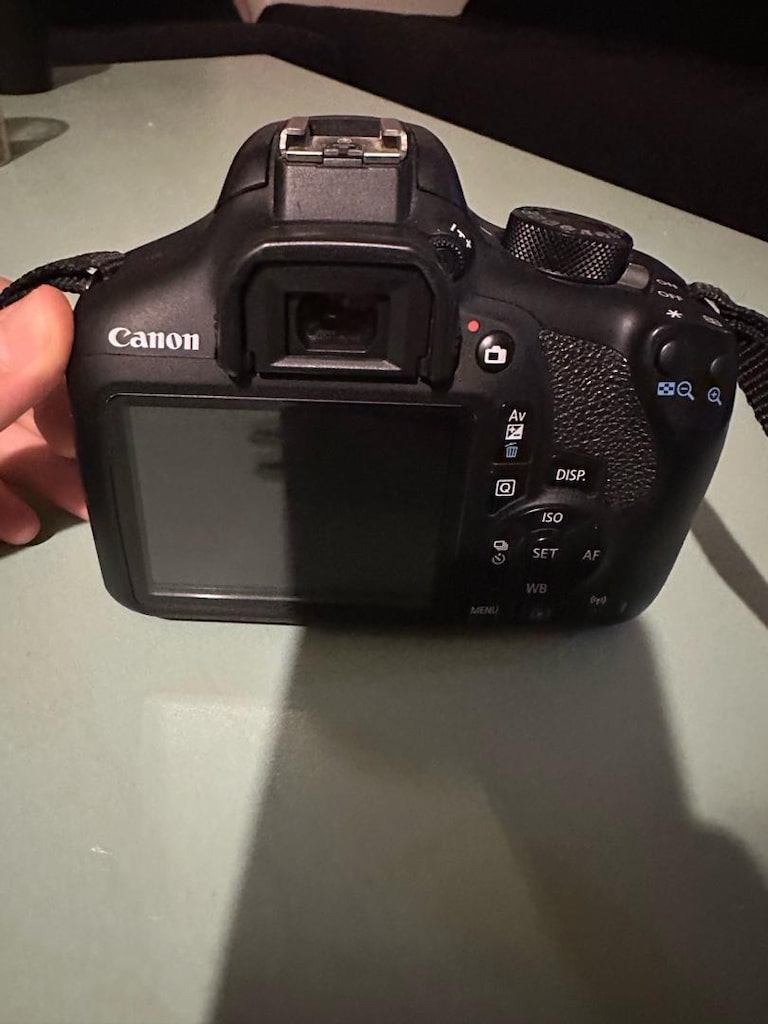 Canon Eos 1300D - 2