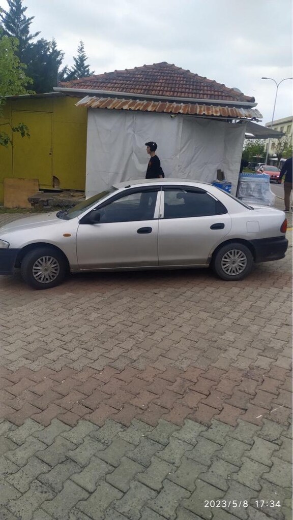 Mazda 323 familya - 2