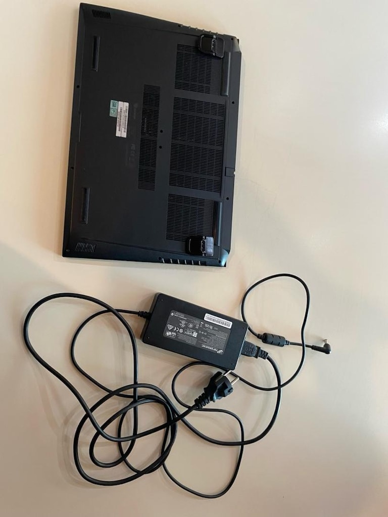 Monster Abra A5 V18.2 | i7 | RTX 3050 Ti | 16GB RAM | 512GB SSD - 3