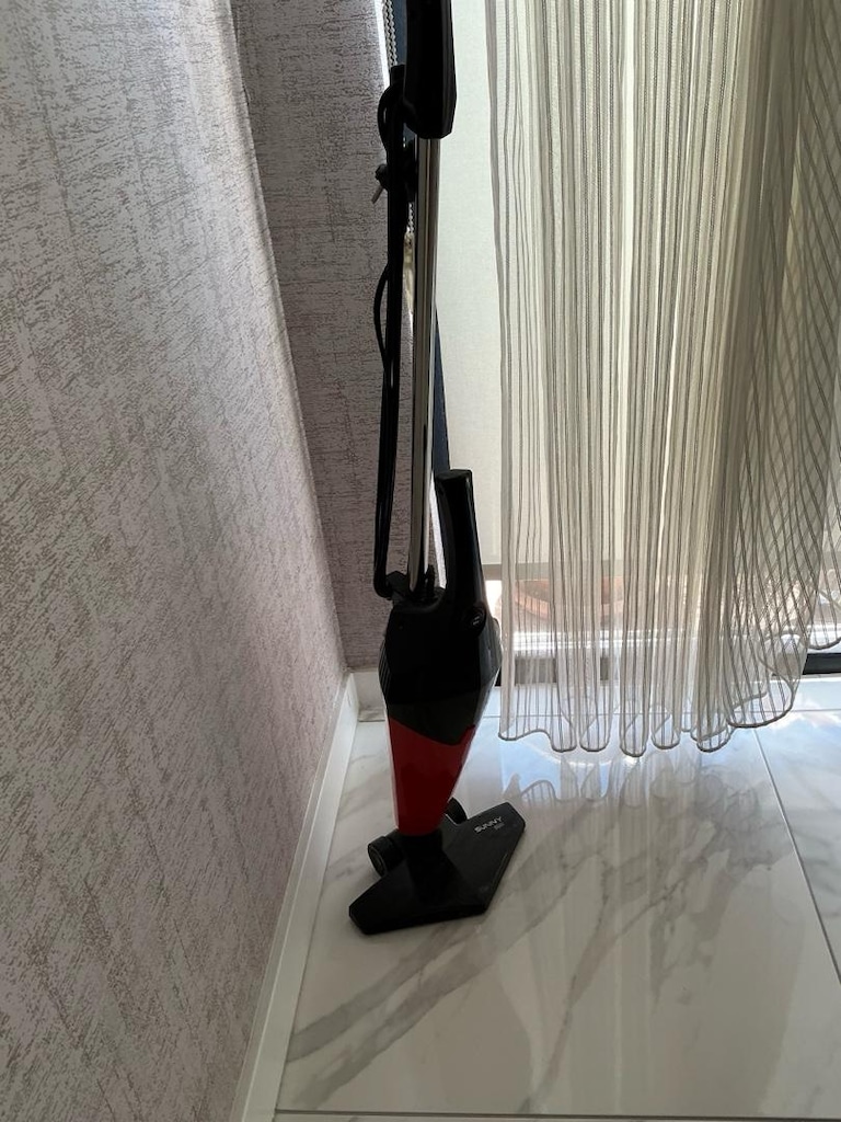 Kırmızı Sunny mini elektrikli süpürge - 3