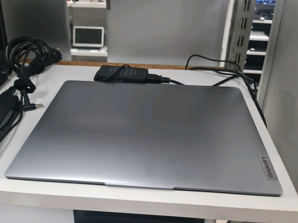 SIFIR LENOVO LAPTOP İ5-12450H - 8 GB RAM-256 GB SSD MAĞAZADAN - 3