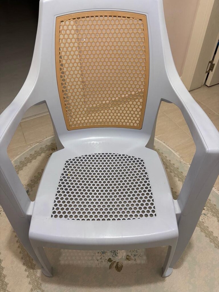 kolçaklı plastik sandalye - 2