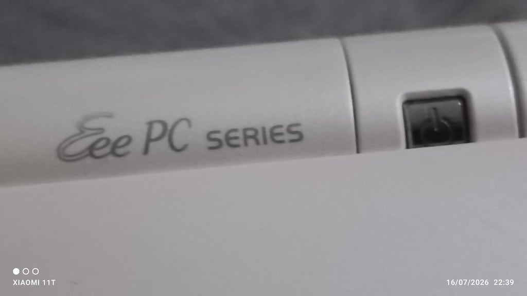 ASUS Eee PC 4G ŞARJ KABLOSU YOK - 4