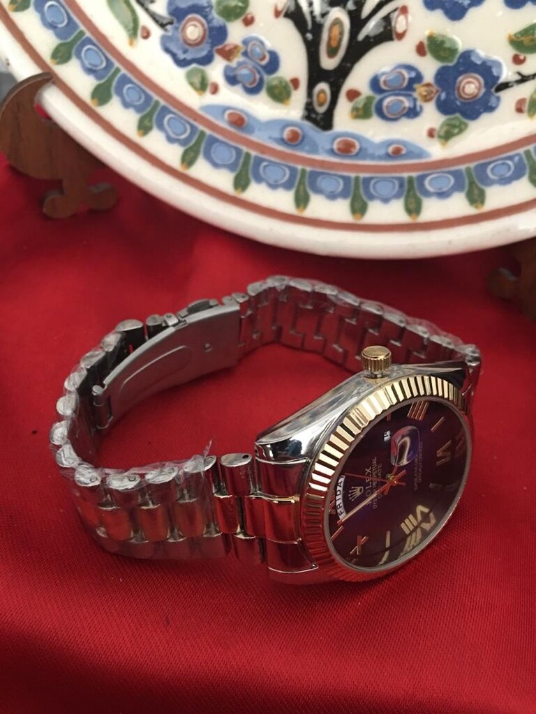 Rolex Oyster Perpetual: Şıklık ve İşlevsellik Bir Arada - 3