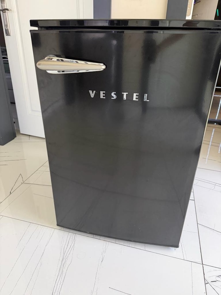 Vestel Retro Mini Buzdolabı Siyah 122 Lt - 2