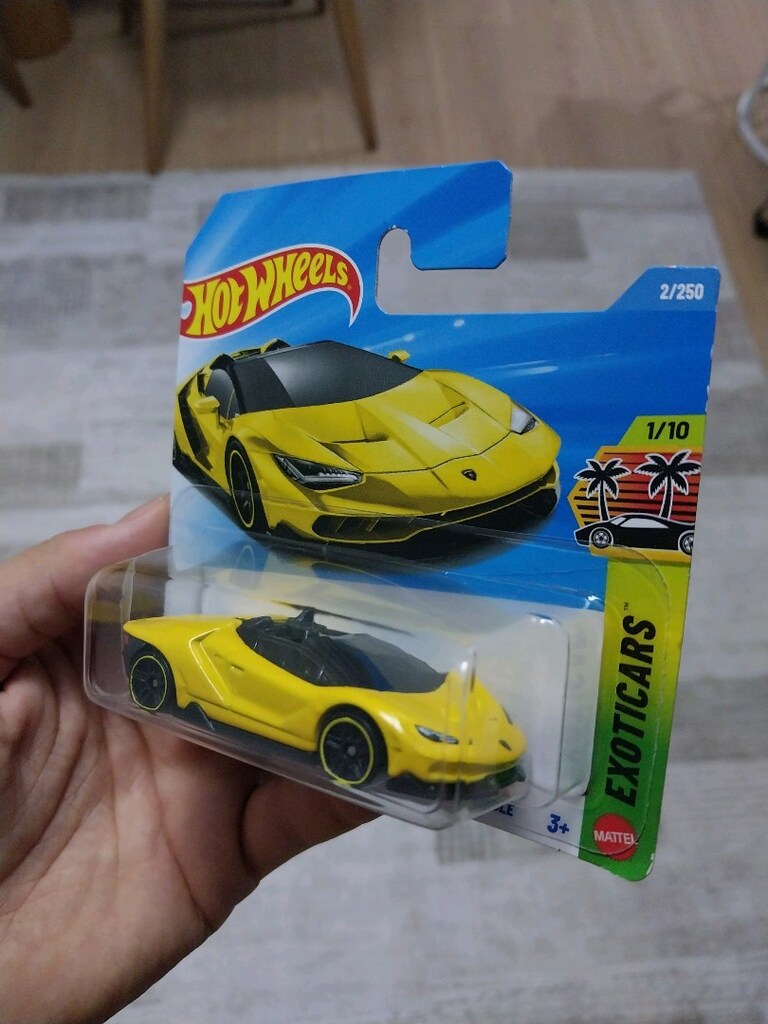 Hot Wheels Lamborghini - 2