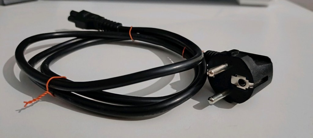 SIFIR 1.5M MONİTÖR&PROJEKSİYON &LAPTOP ADAPTÖR GÜÇ KABLOSU - 2
