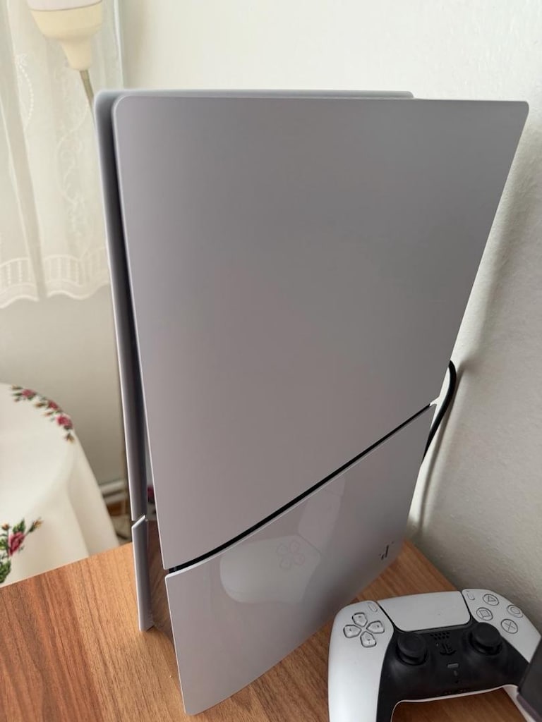 PS5 1 TB TEK KOL - 2