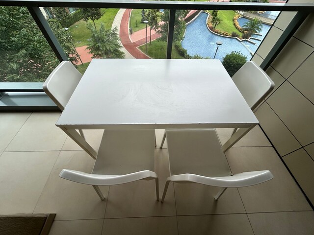 Yemek Masası - 4 Sandalyeli