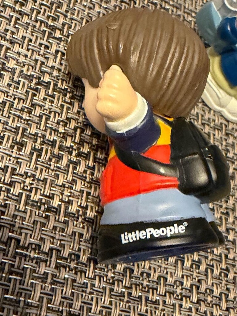 STRİNGER THİNGS LİTTLE PEOPLE - 7