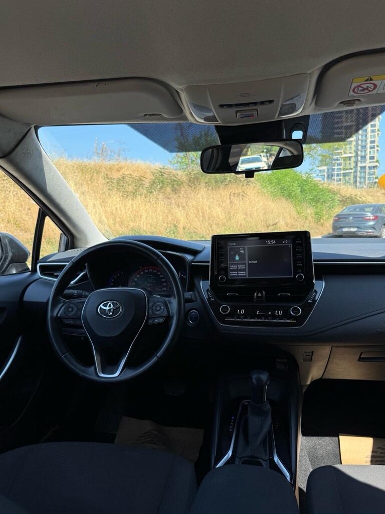 TOYATA COROLA 1.8 hibrit (64.000 km ) - 17