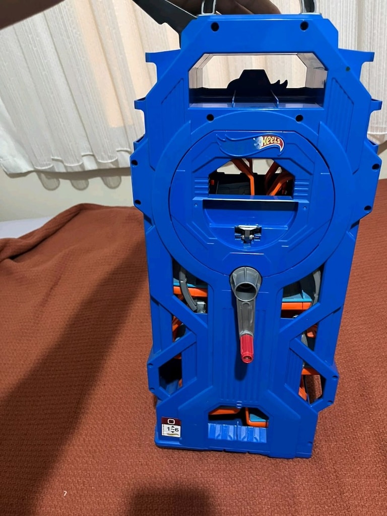 Hot wheels mega garaj - 4