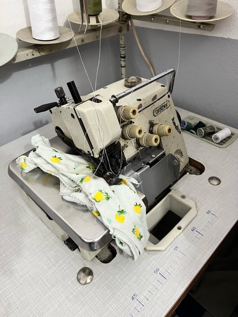 Overlok makinesi - 2